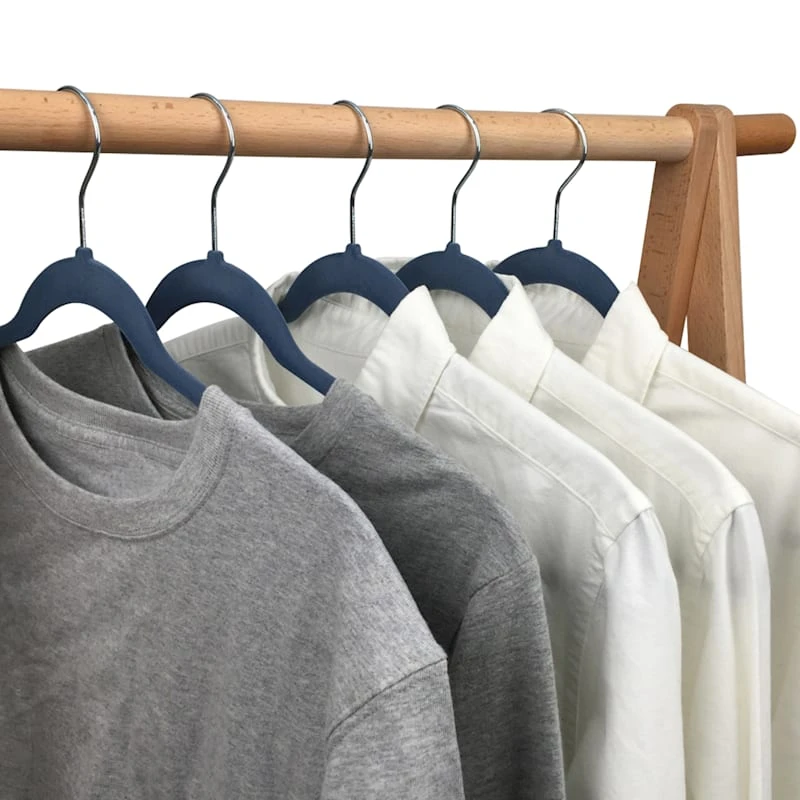 50-Pack Velvet Suit Hangers, Dark Blue 4 50-Pack Velvet Suit Hangers, Dark Blue - Image 4